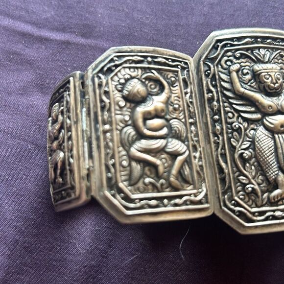 Gorgeous Siam Clasp Bracelet Sterling Silver - Picture 3 of 5